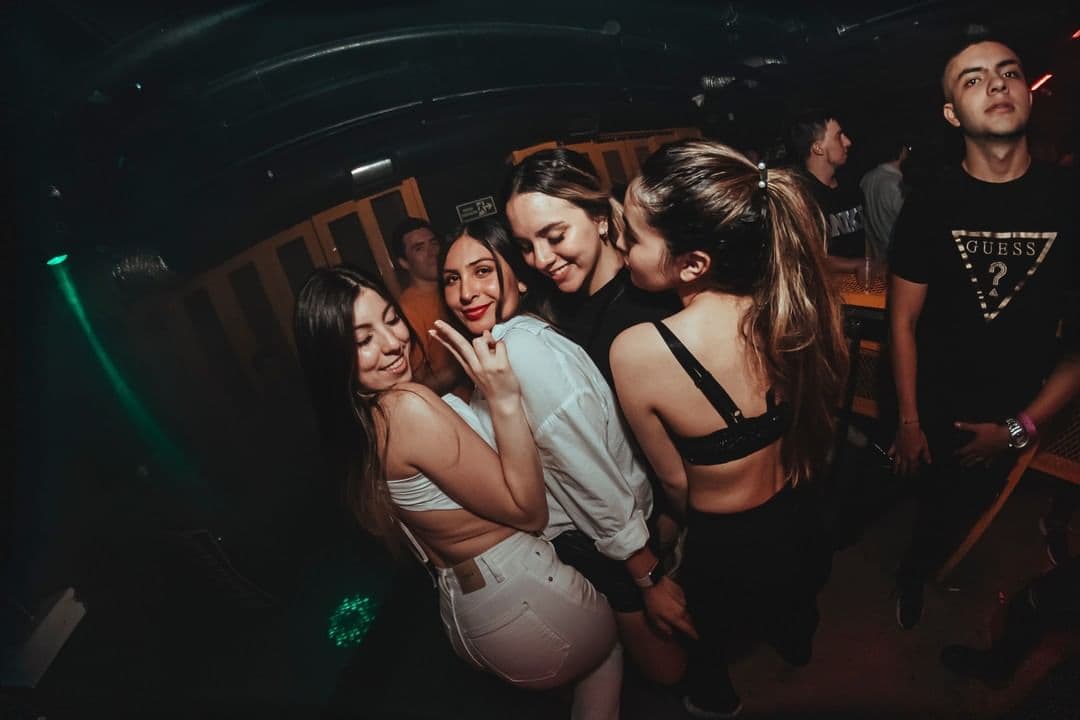 Tierra Bomba Bar-218aee39-c686-43c6-a227-d332ed6730d3