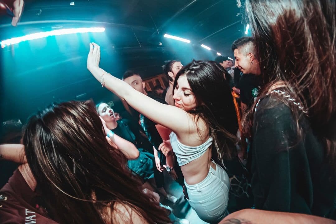 Tierra Bomba Bar-4df9a769-454c-414f-8532-49012677e40e